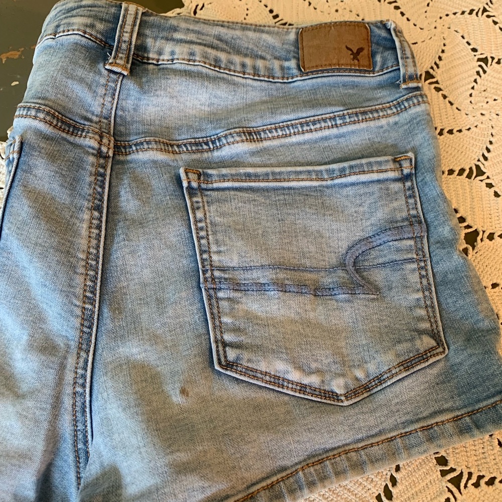 AEO Sz 10 hi rise short shorts